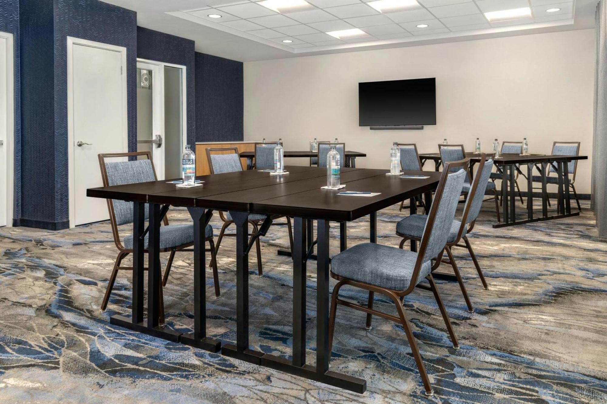 Fairfield By Marriott Inn & Suites Kansas City At The Legends Екстериор снимка