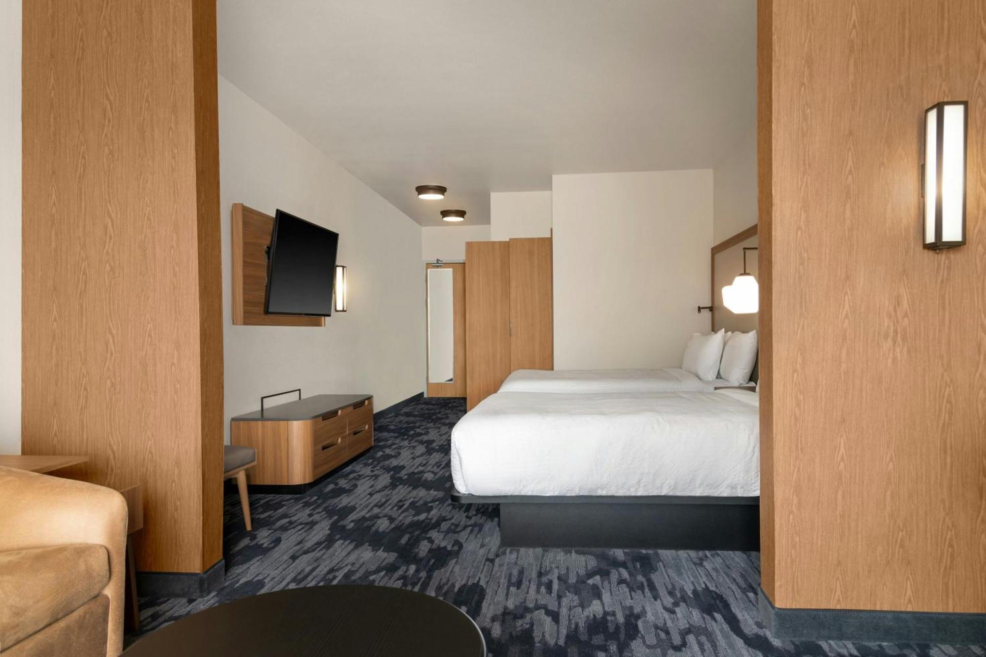 Fairfield By Marriott Inn & Suites Kansas City At The Legends Екстериор снимка